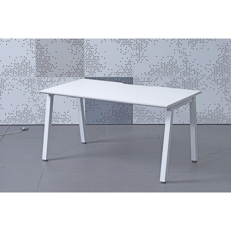 Alpha A-Frame Single Bench Desk